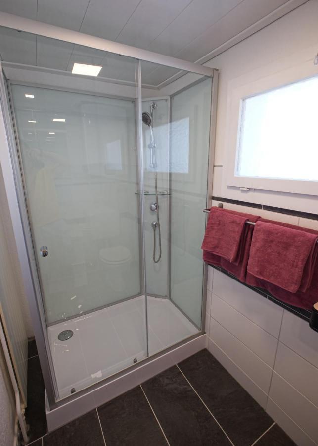 Getaway With Private Entrance, Right On The Constance Cycle Path, Barbecue Area, Free Wifi, Netflix And Free Bikes Salmsach