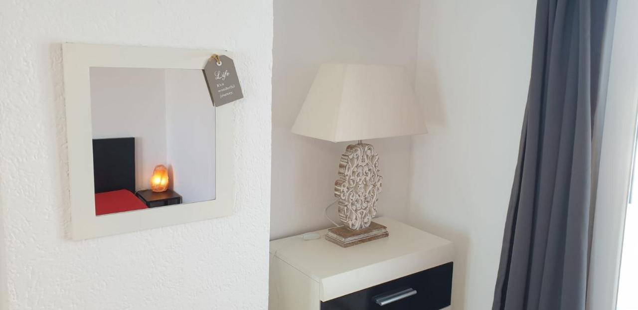 Appartement Getaway With Private Entrance, Right On The Constance Cycle Path, Barbecue Area, Free Wifi, Netflix And Free Bikes Salmsach